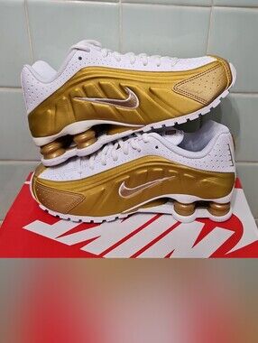 Nike Kids’s White & Gold Shox Athletic Sneakers Size 4Y/5.5 Women